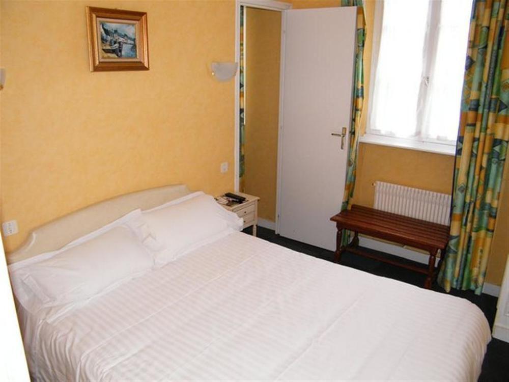 Balzac Hotel Fougères Eksteriør billede