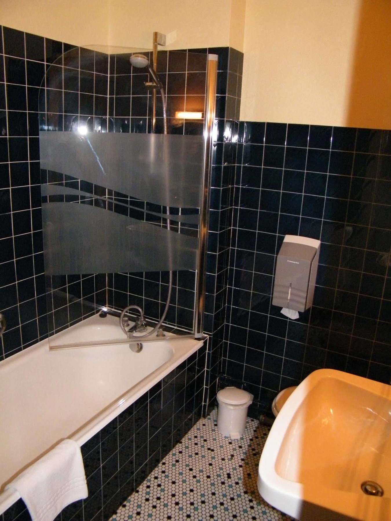 Balzac Hotel Fougères Eksteriør billede